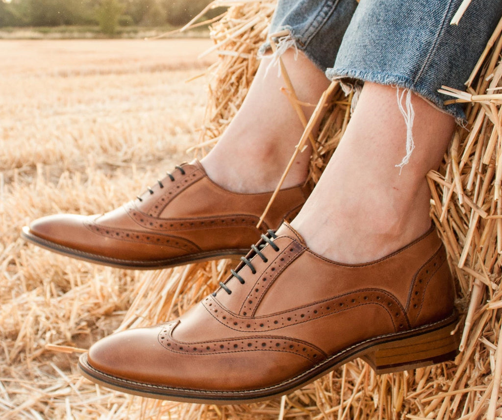 What's the difference between an Oxford and a brogue?